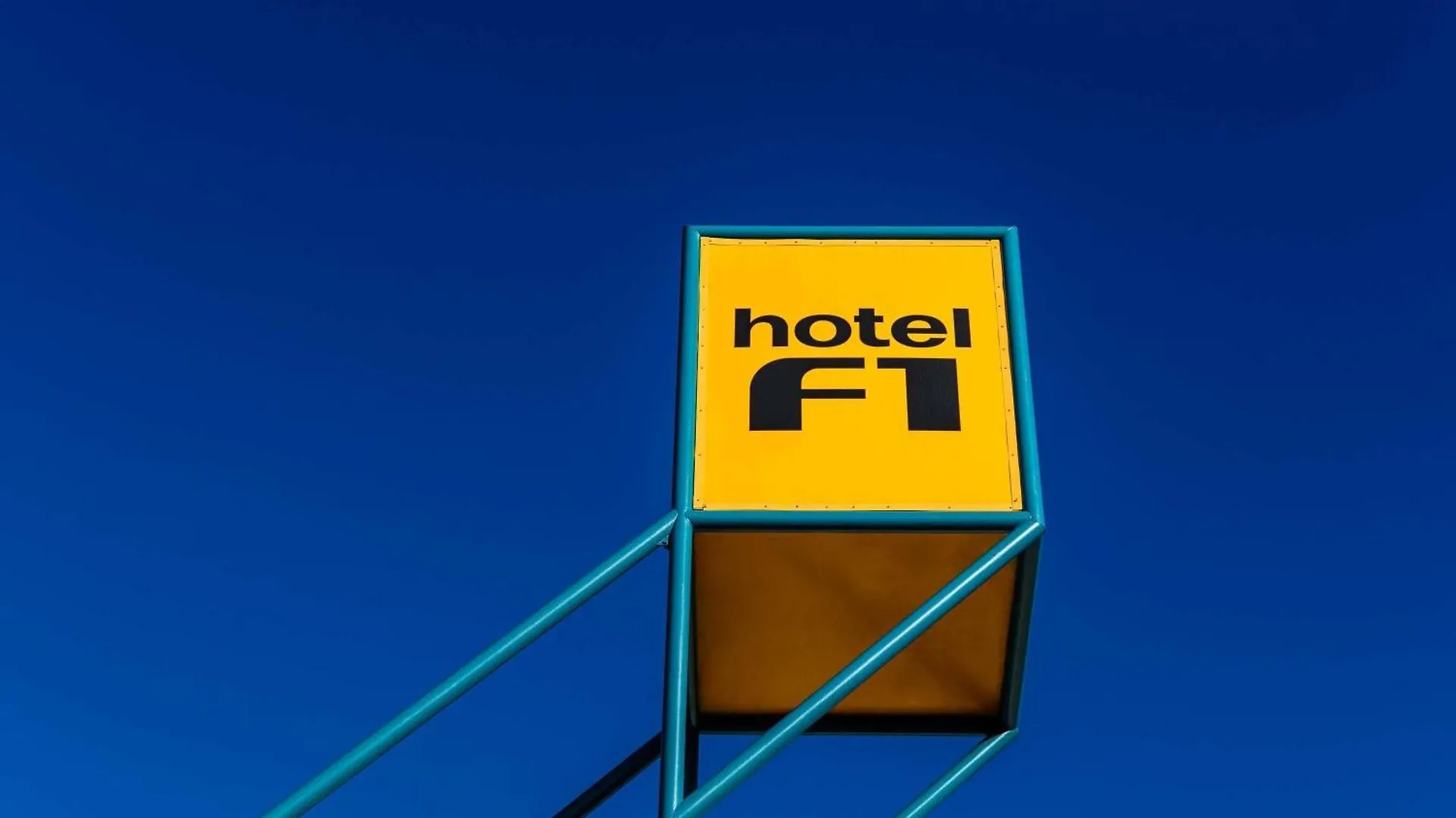Hotel Hotelf1 Geneve Saint Julien En Genevois Viry